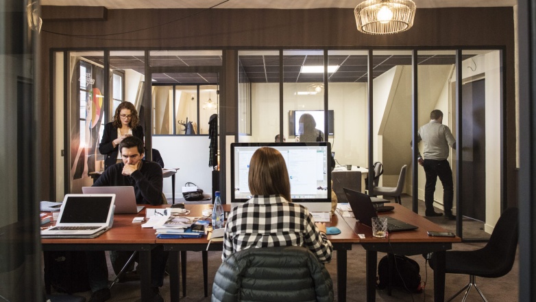 Photo 12 of 16-18 Rue de Bucarest in Paris