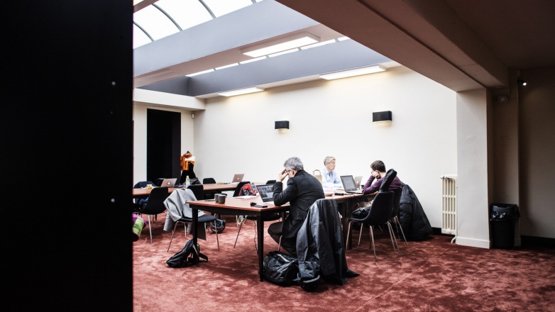 Photo 15 of 16-18 Rue de Bucarest in Paris