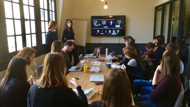 Photo 16 of 16-18 Rue de Bucarest in Paris