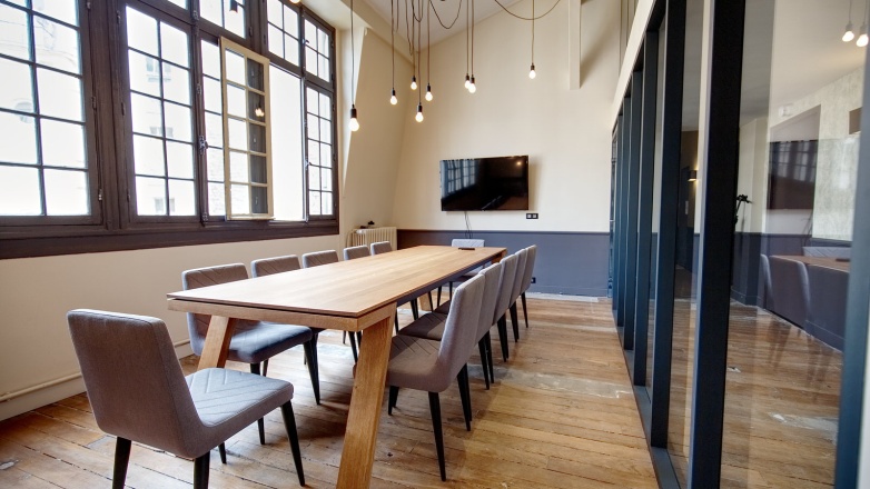 Photo 9 of 16-18 Rue de Bucarest in Paris