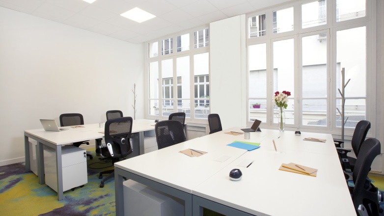 Photo 3 of 34 Avenue des Champs-Élysées in Paris