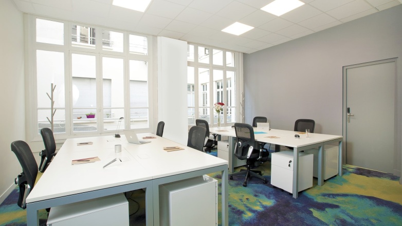 Photo 8 of 34 Avenue des Champs-Élysées in Paris