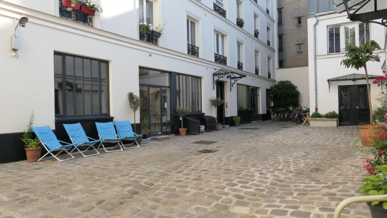 Photo 2 of 188 Boulevard Voltaire in Paris