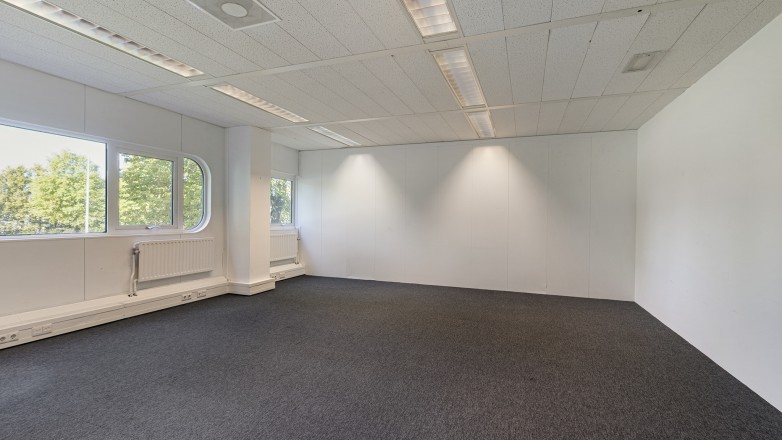 large conventional office space donauweg