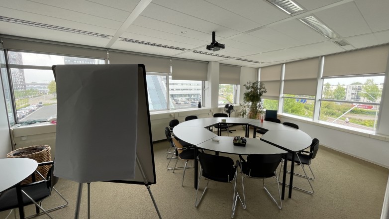 Large open space meeting room Tt. Vasumweg