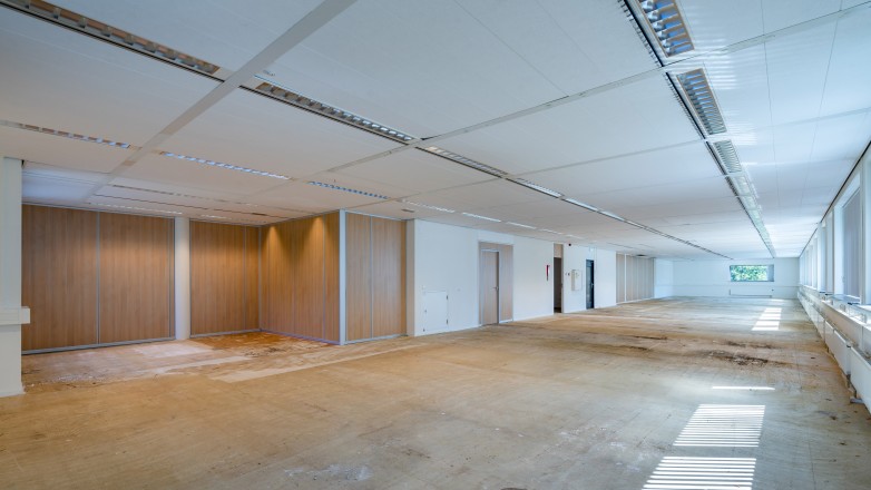 large open office space westbroek