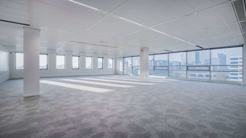 Large conventional office transformatorweg
