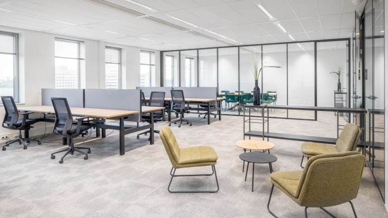 Office space transformatorweg