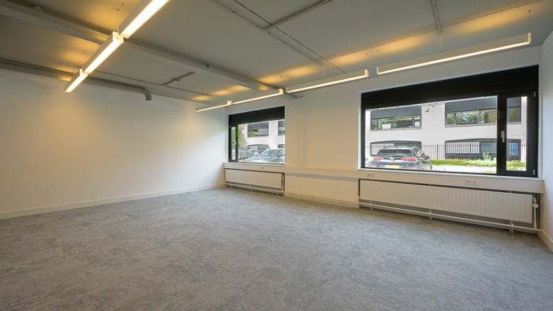 office space with lots of natural light burgemeester verderlaan