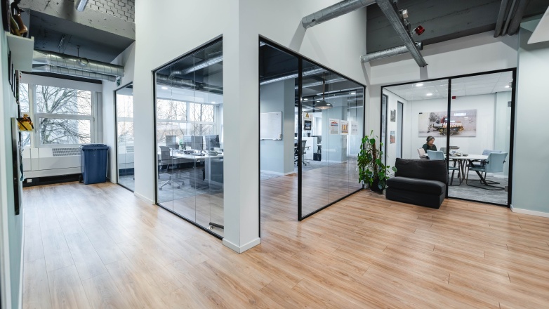 Foto 12 van Mensinge 1-79 in Amsterdam