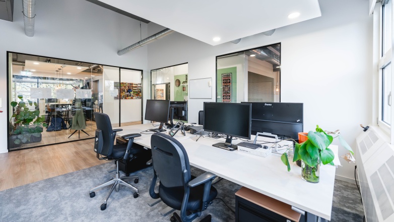 Foto 4 van Mensinge 1-79 in Amsterdam