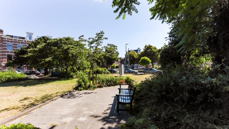 Foto 6 van Sweelinckplein 9-11 in Den Haag