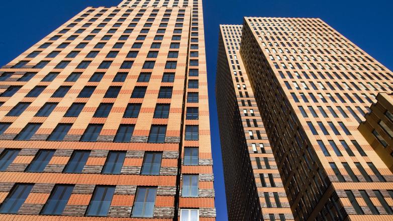 Buitenaanzicht kantoorruimte van het Gustav Mahlerplein 104-115 in Amsterdam