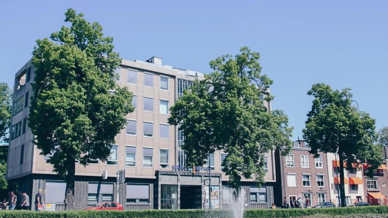 Jansbuitensingel 7