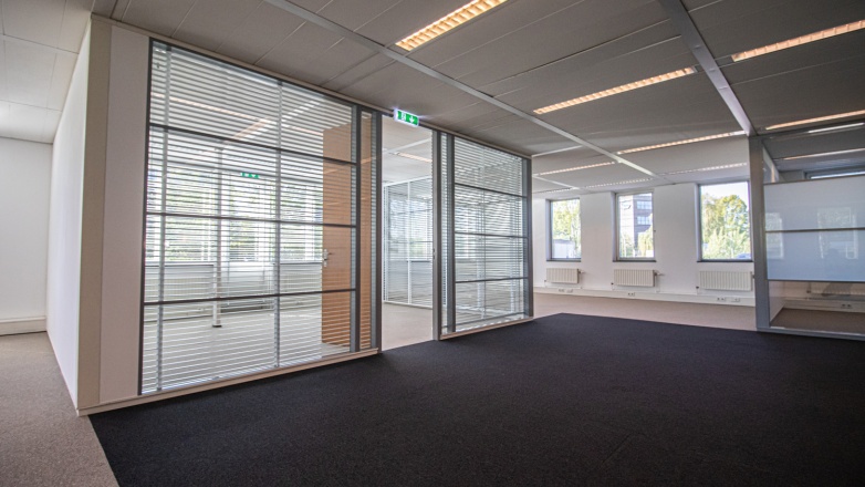 Foto 13 van Transistorstraat 40-46 in Almere