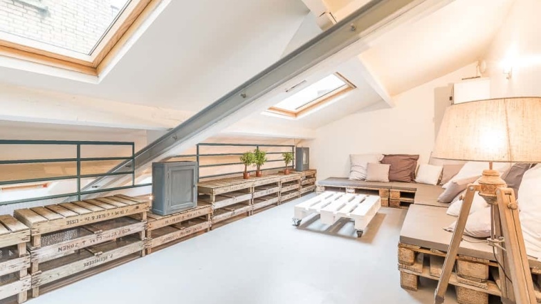 Photo 11 of 60 Rue de la Jonquière in Paris