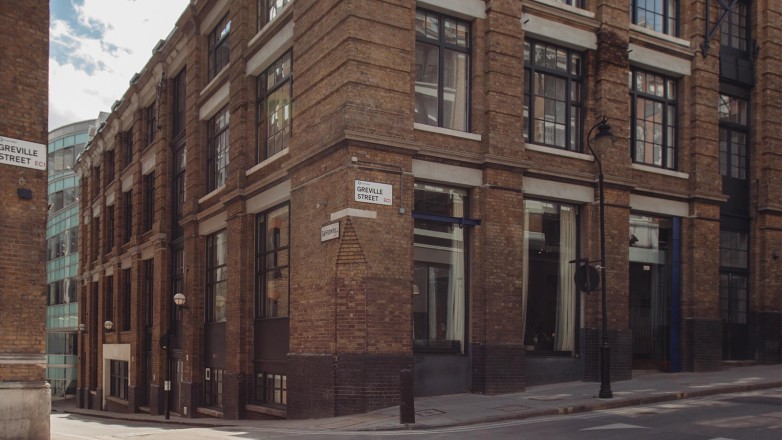 Foto 1 der 24 Greville Street  in London
