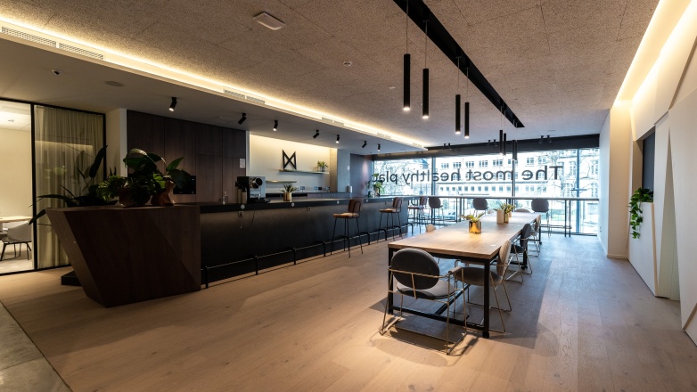 Bar Bld Bischoffsheim 15