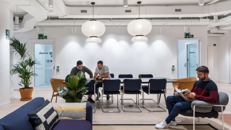 Foto 9 di Calle de Francisco Silvela 106 ad Madrid