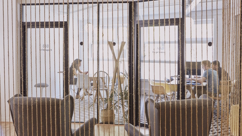 Waiting chairs 1 impasse Reille