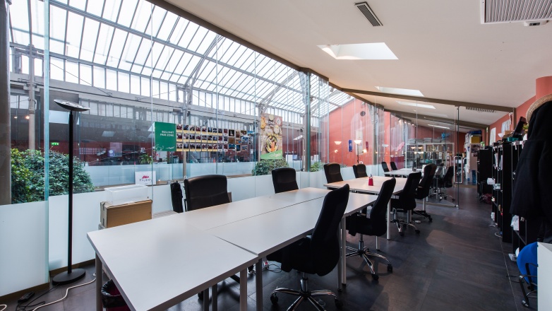 Office with atrium view second 5 place de la bataille de Stalingrad