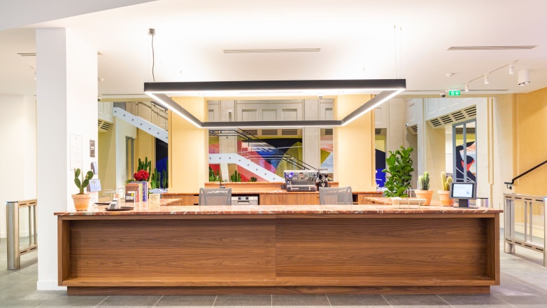 Reception 106 Boulevard Haussmann 