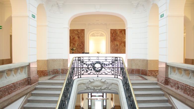 Stairway first floor Albertgasse 35