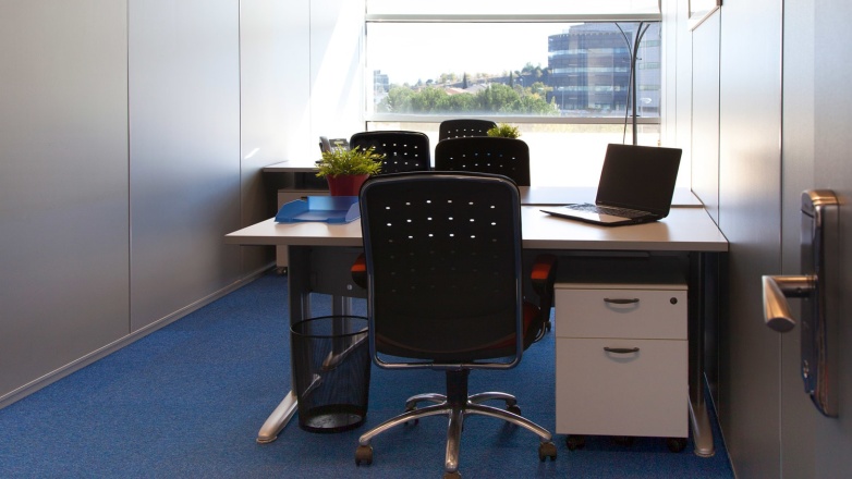 Small office space Calle de Anabel Segura 10