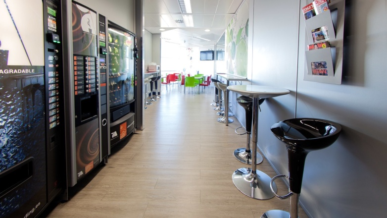 Snack corner Calle de Anabel Segura 10