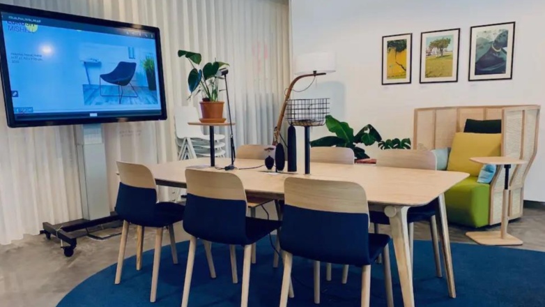 Meeting space 2 120 Avenue Ledru Rollin