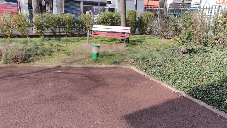 Outside area 9 Bis Bouleard Jean Jaures