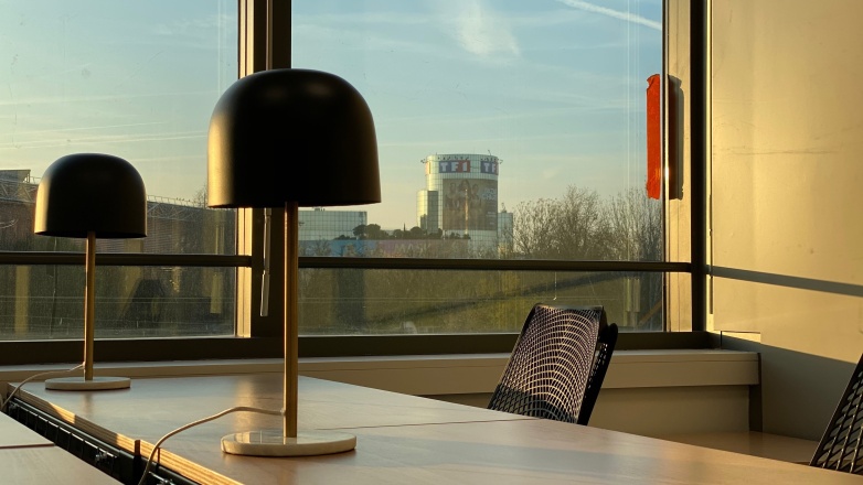 Closeup workplace 24 Boulevard Gallieni