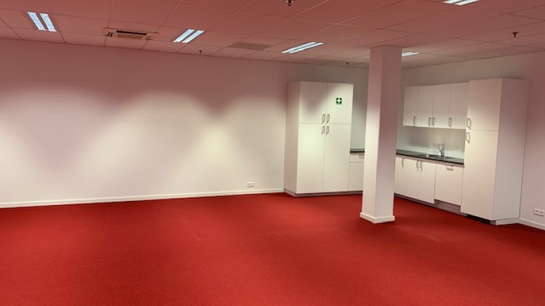 Office with pantry Noorderlaan 139