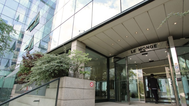 Building 22 place des Vosges