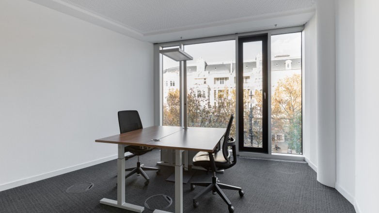 Decent sized private office Kurfürstendamm