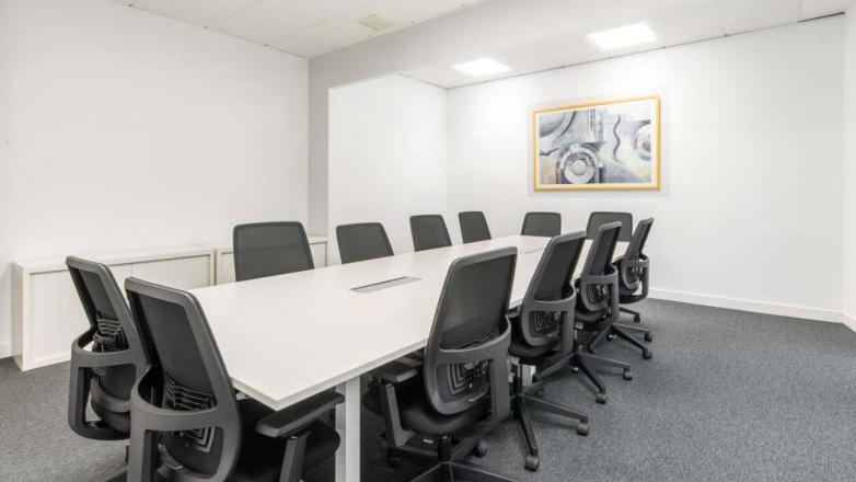 Meeting room Calle del Pinar 5