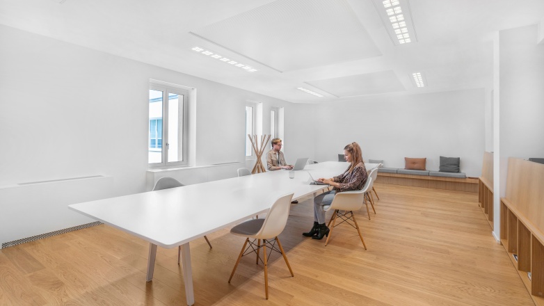 conference room Corso Europa 15