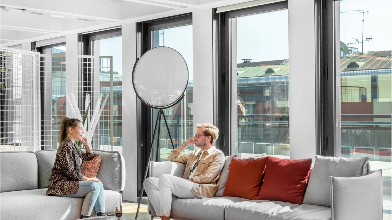 sofa lounge Corso Europa 15