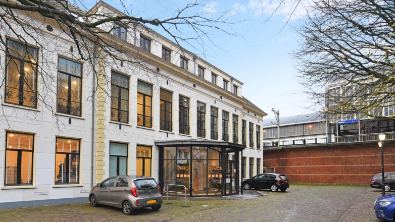 Foto 1 van Kennemerplein 20 in Haarlem