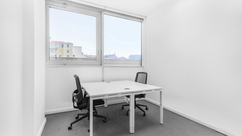 small office 2 Viale Abruzzi 94