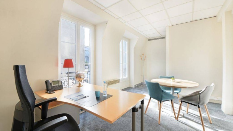 executive office 52 Boulevard Sébastopol