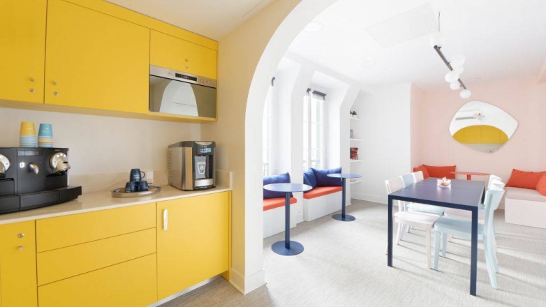 kitchen at 52 Boulevard Sébastopol