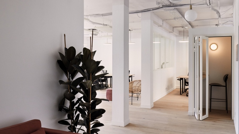 sofa 43 rue Boissière