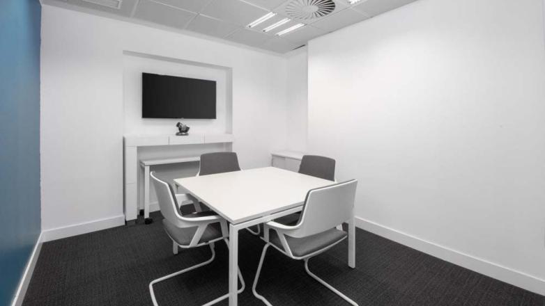 Small meeting room Paseo de la Castellana 93