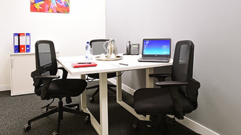 small ofice Via Caldera 21