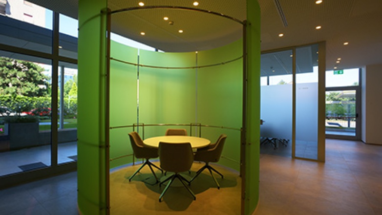 round meeting room Viale Monza 347