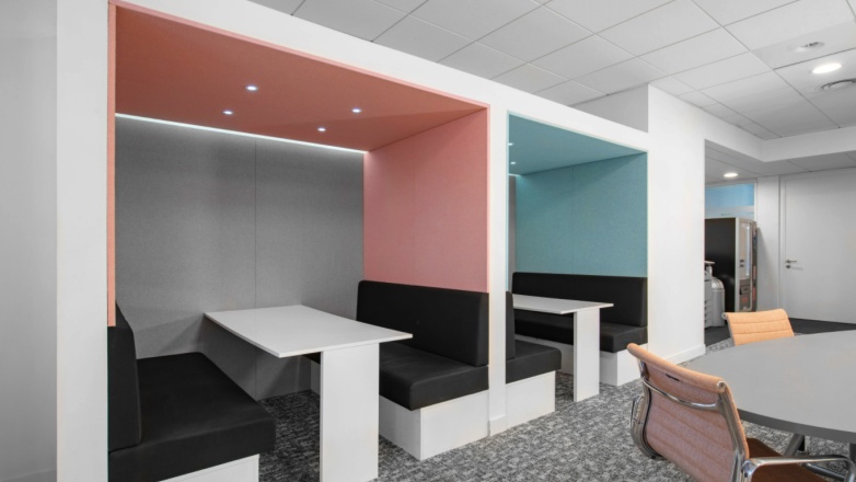 Communal lounge area Via Vincenzo Bellini 22