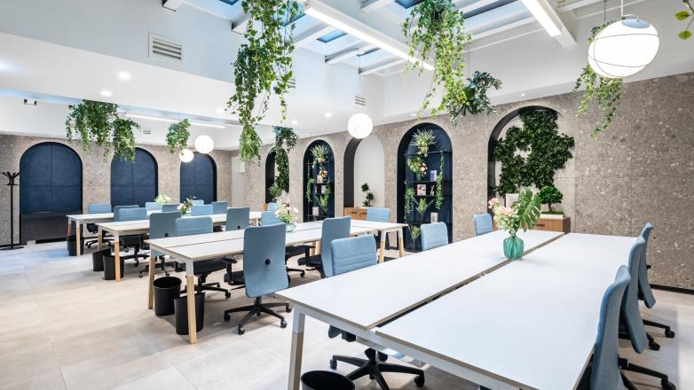 Open office space Via Dante 7