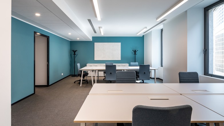 Small office space Via Dante 7