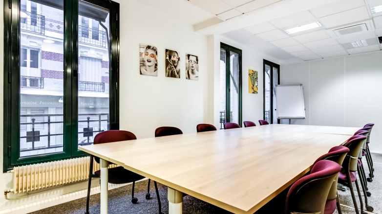 Photo 5 of 71 Rue Desnouettes in Paris